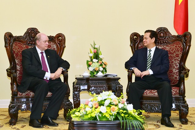 Le ministre cubain du commerce extérieur reçu par Nguyen Tan Dung - ảnh 1